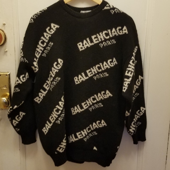 Balenciaga  Iconic Logo Sweater - Picture 5 of 13